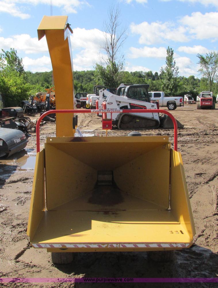 image for item K6598 2009 Rayco RC6D-V chipper