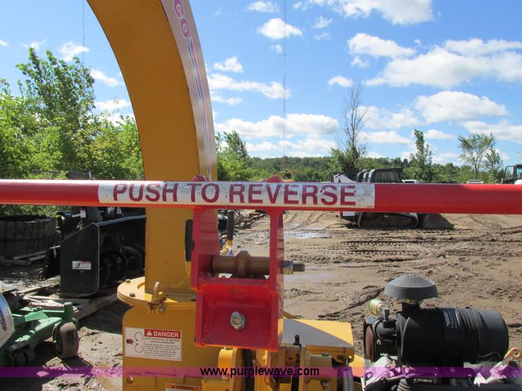 image for item K6598 2009 Rayco RC6D-V chipper