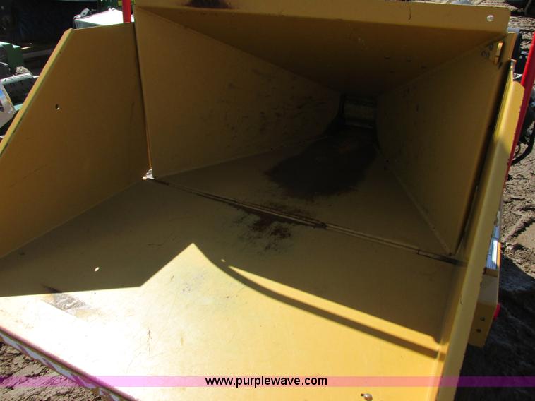 image for item K6598 2009 Rayco RC6D-V chipper