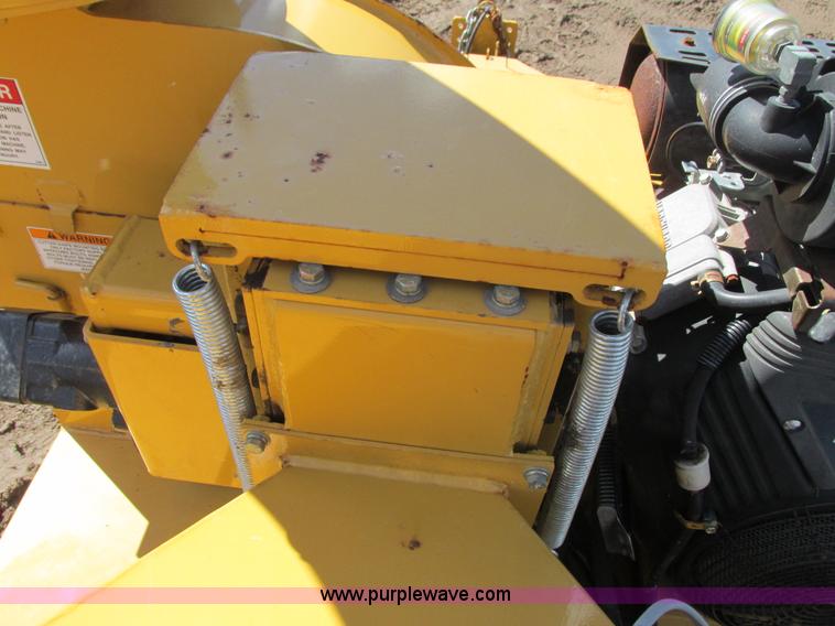 image for item K6598 2009 Rayco RC6D-V chipper