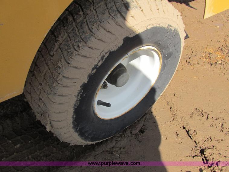 image for item K6598 2009 Rayco RC6D-V chipper