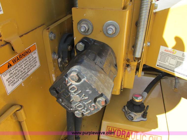 image for item K6598 2009 Rayco RC6D-V chipper