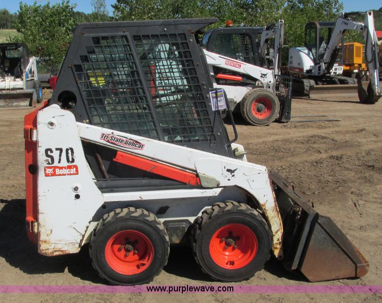 image for item K6601 2011 Bobcat S70 skid steer