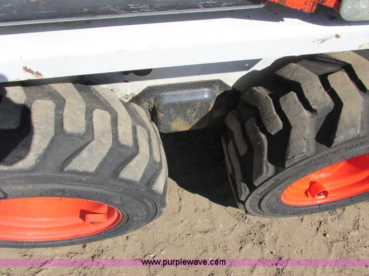 image for item K6601 2011 Bobcat S70 skid steer