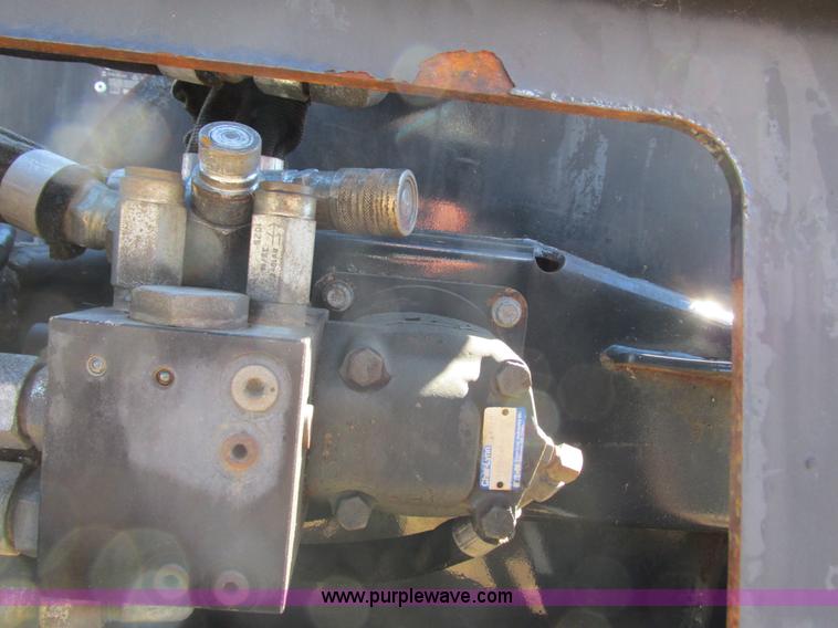 image for item K6602 2011 Bobcat SB200X72 snowblower skid steer attachment