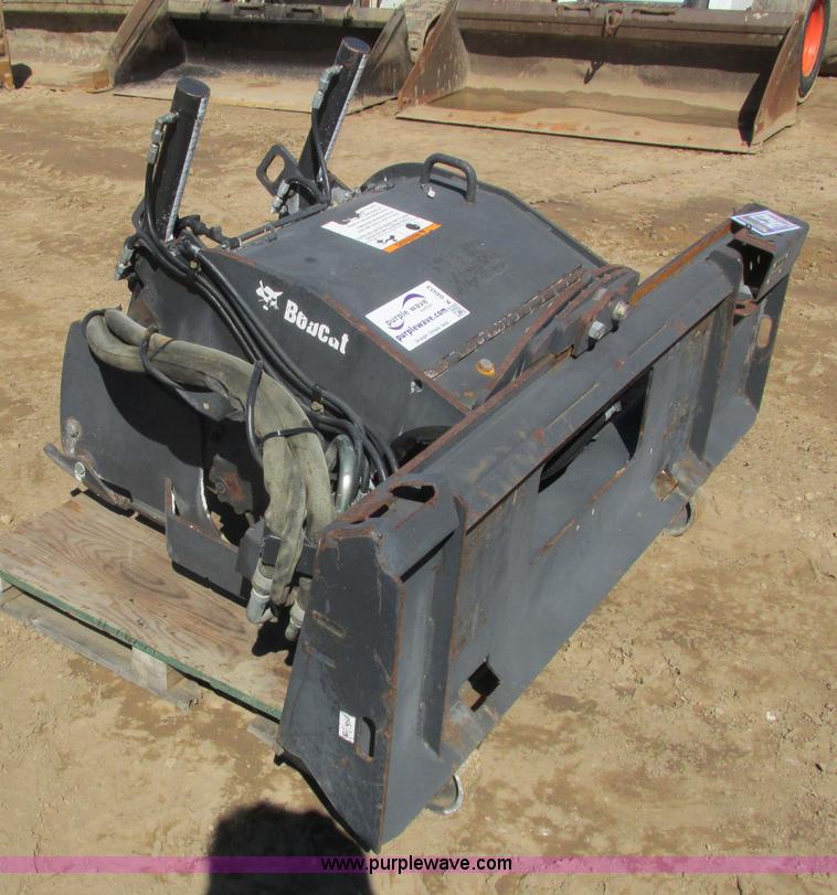 image for item K6603 2011 Bobcat 24PLA planer