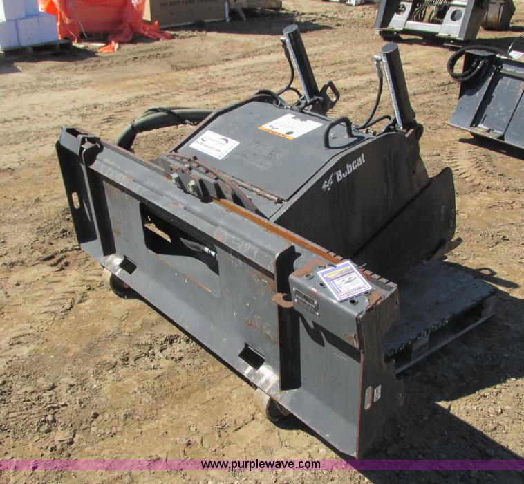 image for item K6603 2011 Bobcat 24PLA planer