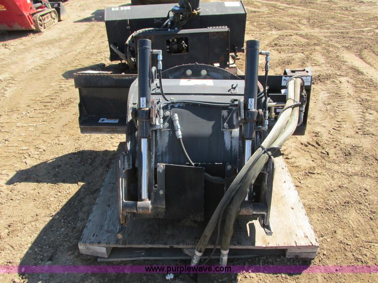 image for item K6603 2011 Bobcat 24PLA planer