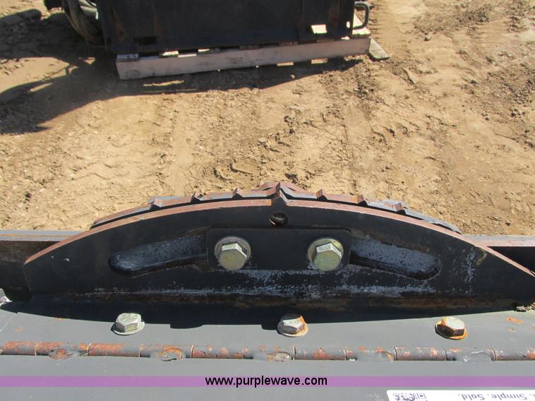 image for item K6603 2011 Bobcat 24PLA planer