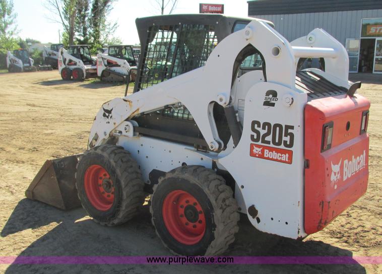image for item K6612 2011 Bobcat S205 skid steer
