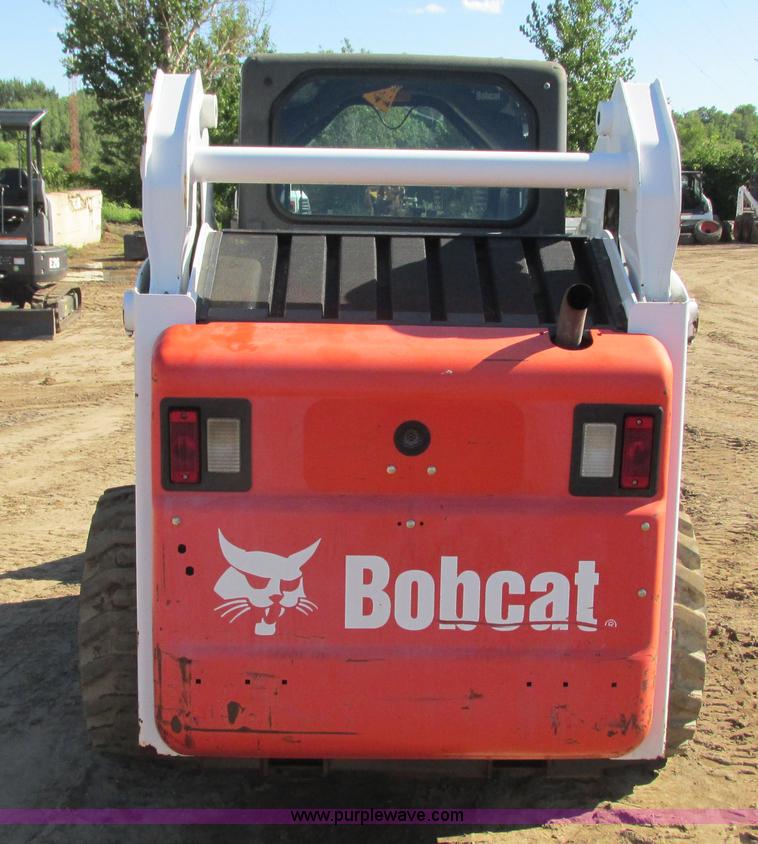 image for item K6612 2011 Bobcat S205 skid steer