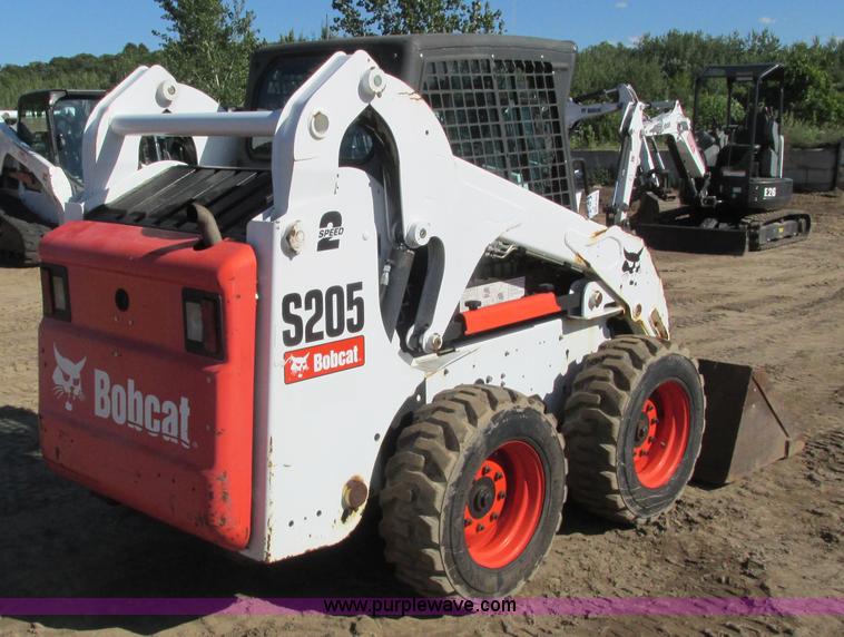 image for item K6612 2011 Bobcat S205 skid steer