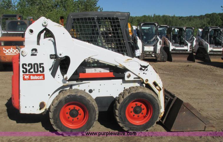 image for item K6612 2011 Bobcat S205 skid steer