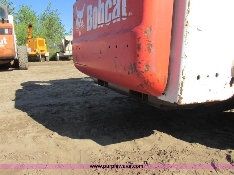 image for item K6612 2011 Bobcat S205 skid steer