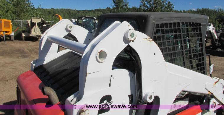 image for item K6612 2011 Bobcat S205 skid steer