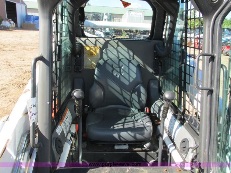 image for item K6612 2011 Bobcat S205 skid steer
