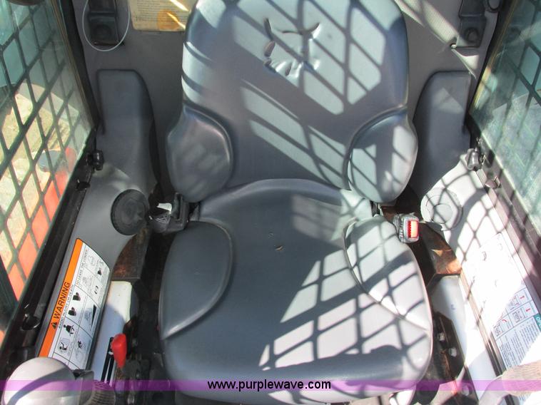 image for item K6612 2011 Bobcat S205 skid steer