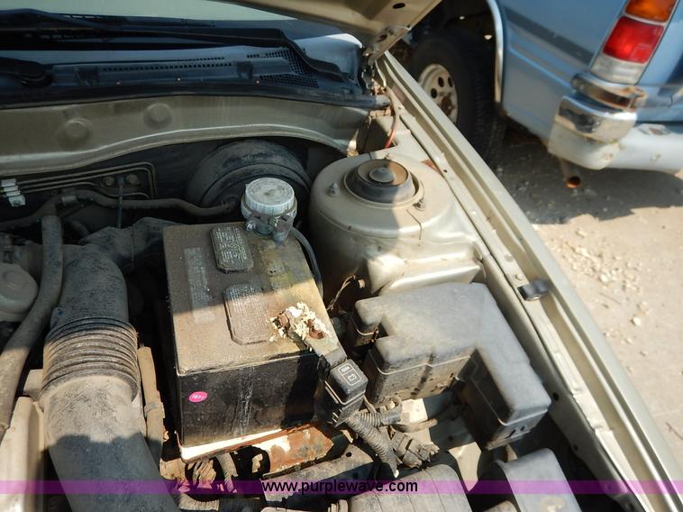 image for item J2707 2001 Mitsubishi Galant