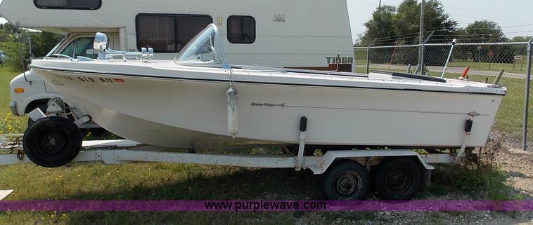 image for item J3502 1965 Sea Ray 800 boat
