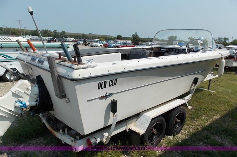 image for item J3502 1965 Sea Ray 800 boat