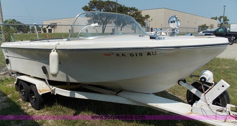 image for item J3502 1965 Sea Ray 800 boat
