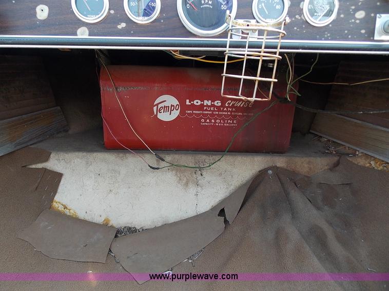 image for item J3502 1965 Sea Ray 800 boat