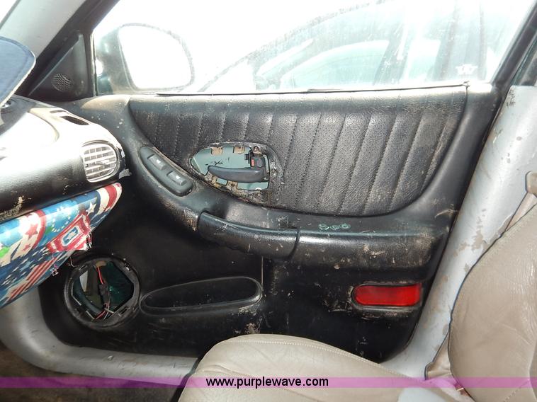 image for item J3539 1998 Pontiac Grand Prix