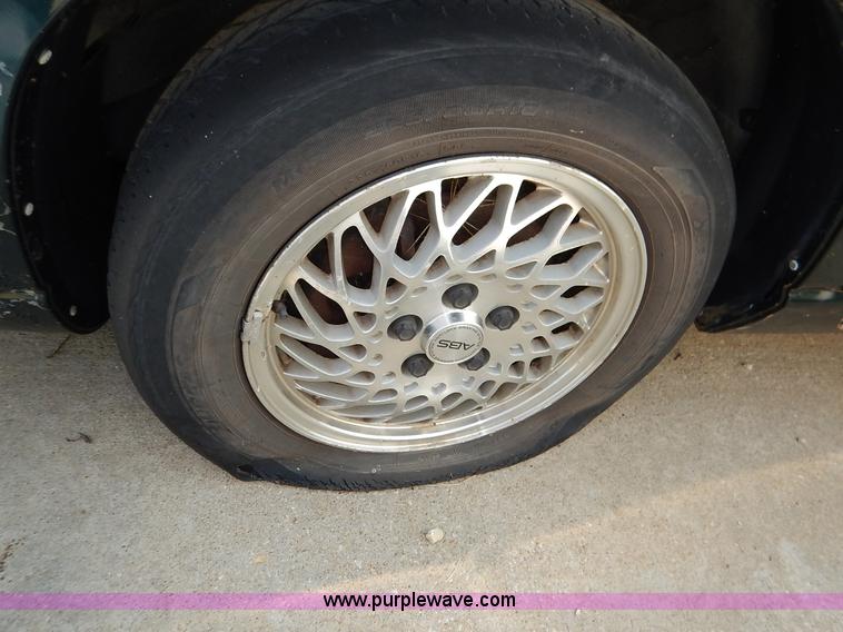 image for item J3539 1998 Pontiac Grand Prix