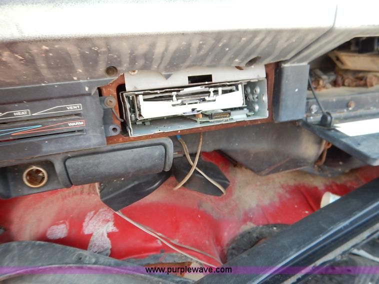 image for item J3543 1992 Jeep Wrangler SUV