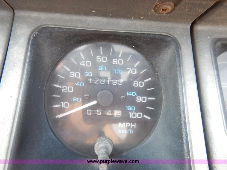 image for item J3543 1992 Jeep Wrangler SUV