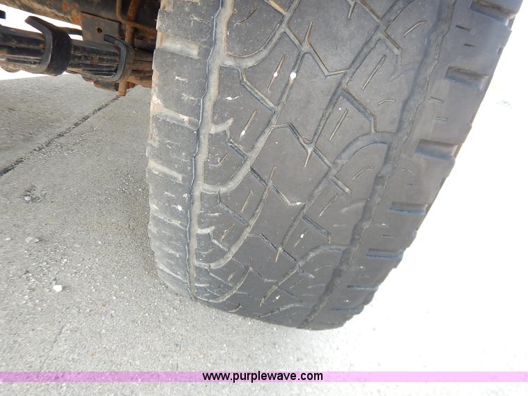 image for item J3543 1992 Jeep Wrangler SUV