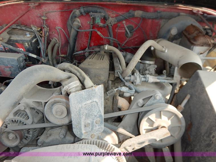 image for item J3543 1992 Jeep Wrangler SUV