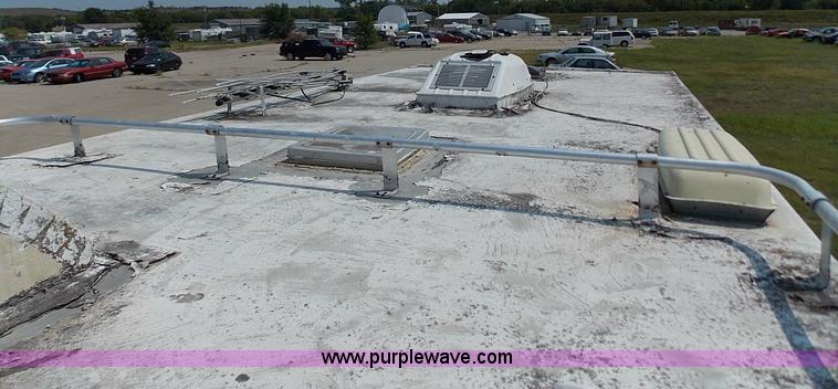 image for item J3550 1978 Dodge Sportsman motor home