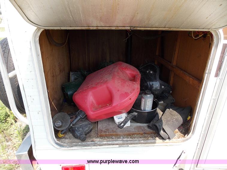 image for item J3550 1978 Dodge Sportsman motor home