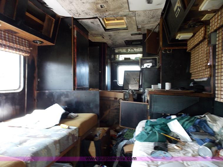 image for item J3550 1978 Dodge Sportsman motor home