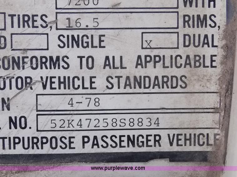 image for item J3550 1978 Dodge Sportsman motor home