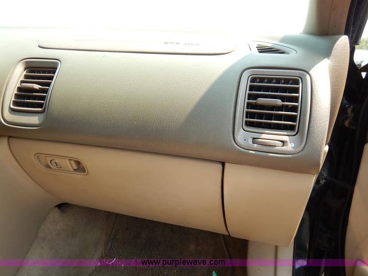 image for item J3580 2000 Acura TL 3.2TL