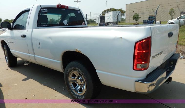 image for item J3582 2004 Dodge Ram 1500 pickup truck