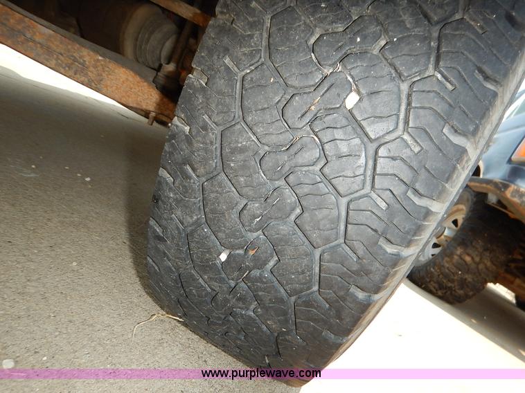 image for item J3582 2004 Dodge Ram 1500 pickup truck