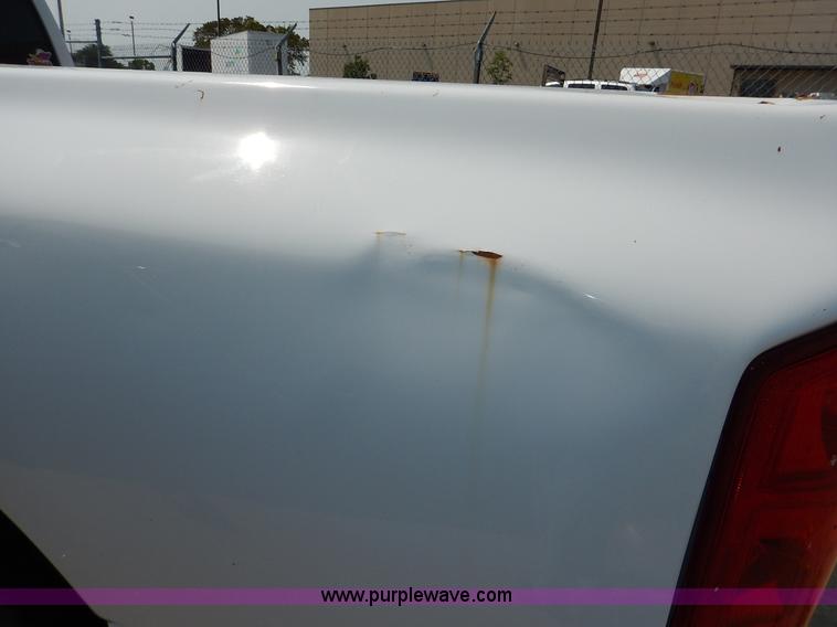 image for item J3582 2004 Dodge Ram 1500 pickup truck