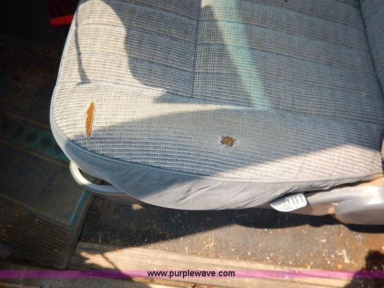 image for item J3583 1990 Ford Bronco SUV