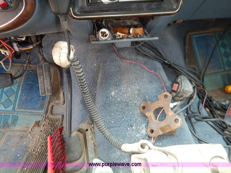 image for item J3583 1990 Ford Bronco SUV