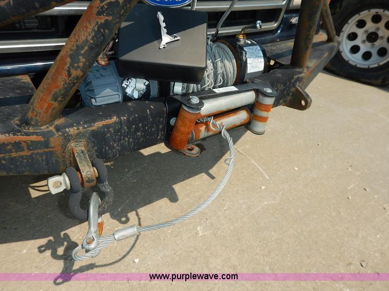 image for item J3583 1990 Ford Bronco SUV