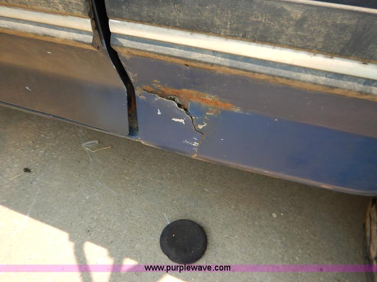 image for item J3583 1990 Ford Bronco SUV