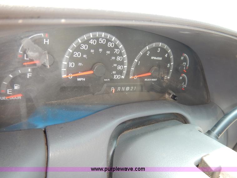 image for item J3584 2000 Ford F150 Ext. Cab pickup truck