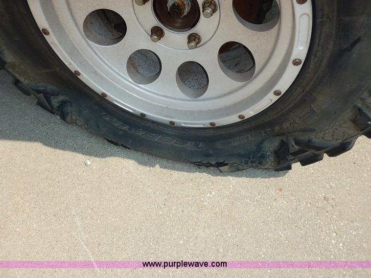 image for item J3584 2000 Ford F150 Ext. Cab pickup truck