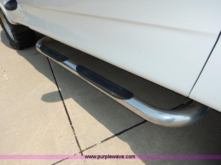 image for item J3584 2000 Ford F150 Ext. Cab pickup truck