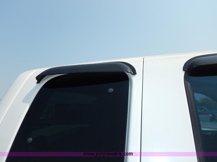 image for item J3584 2000 Ford F150 Ext. Cab pickup truck