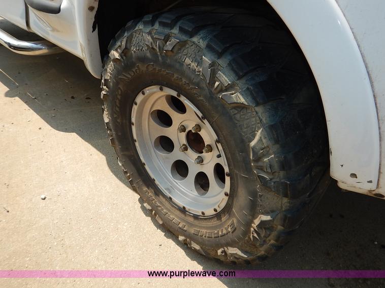 image for item J3584 2000 Ford F150 Ext. Cab pickup truck