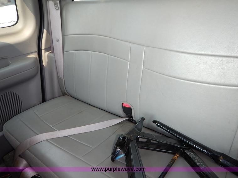 image for item J3584 2000 Ford F150 Ext. Cab pickup truck